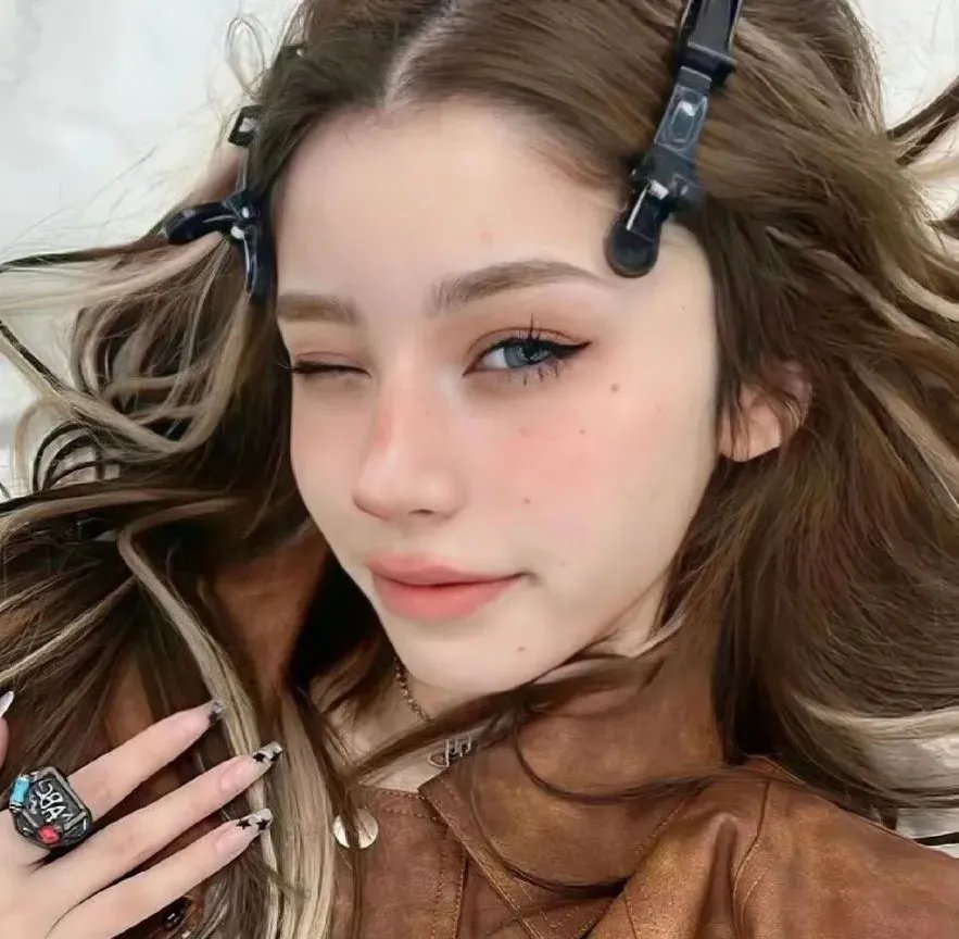 夜晚游玩生活